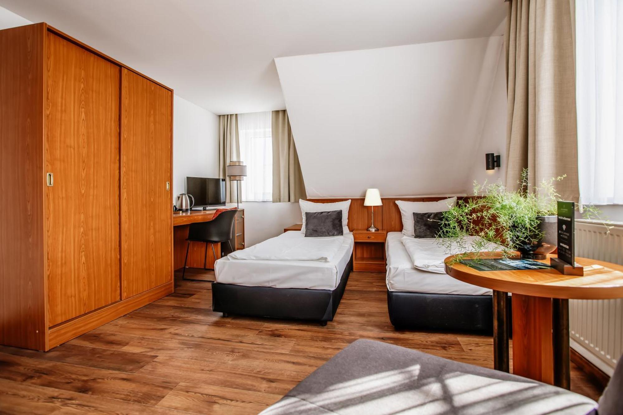 Hotel Und Restaurant Gartenstadt Эрфурт Экстерьер фото